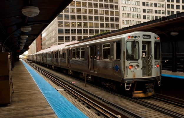 The L train in Chicago, IL